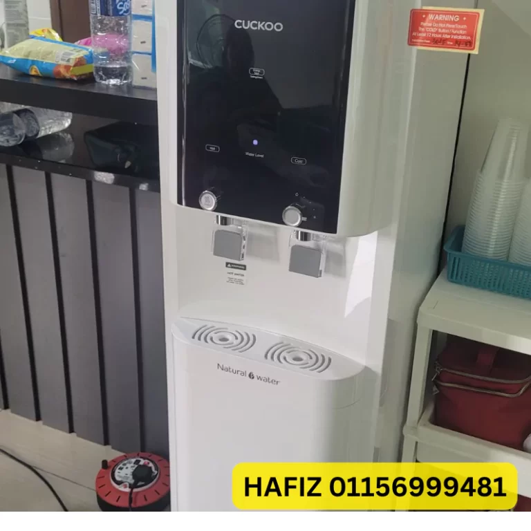 cuckoo-queen-stand-2-6860aca699b03